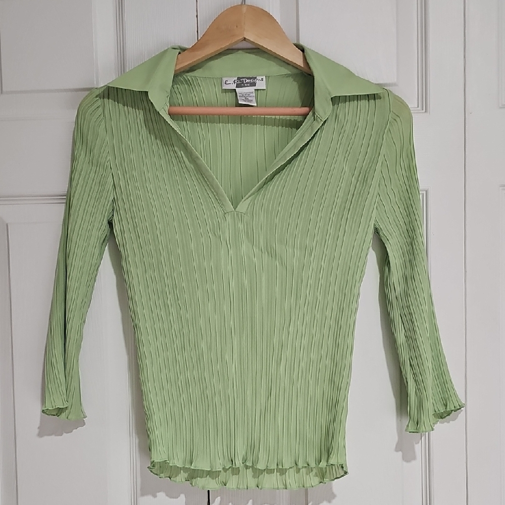 E.K Designs Petite Plissé Pleated Collared Top – Light Green – PM